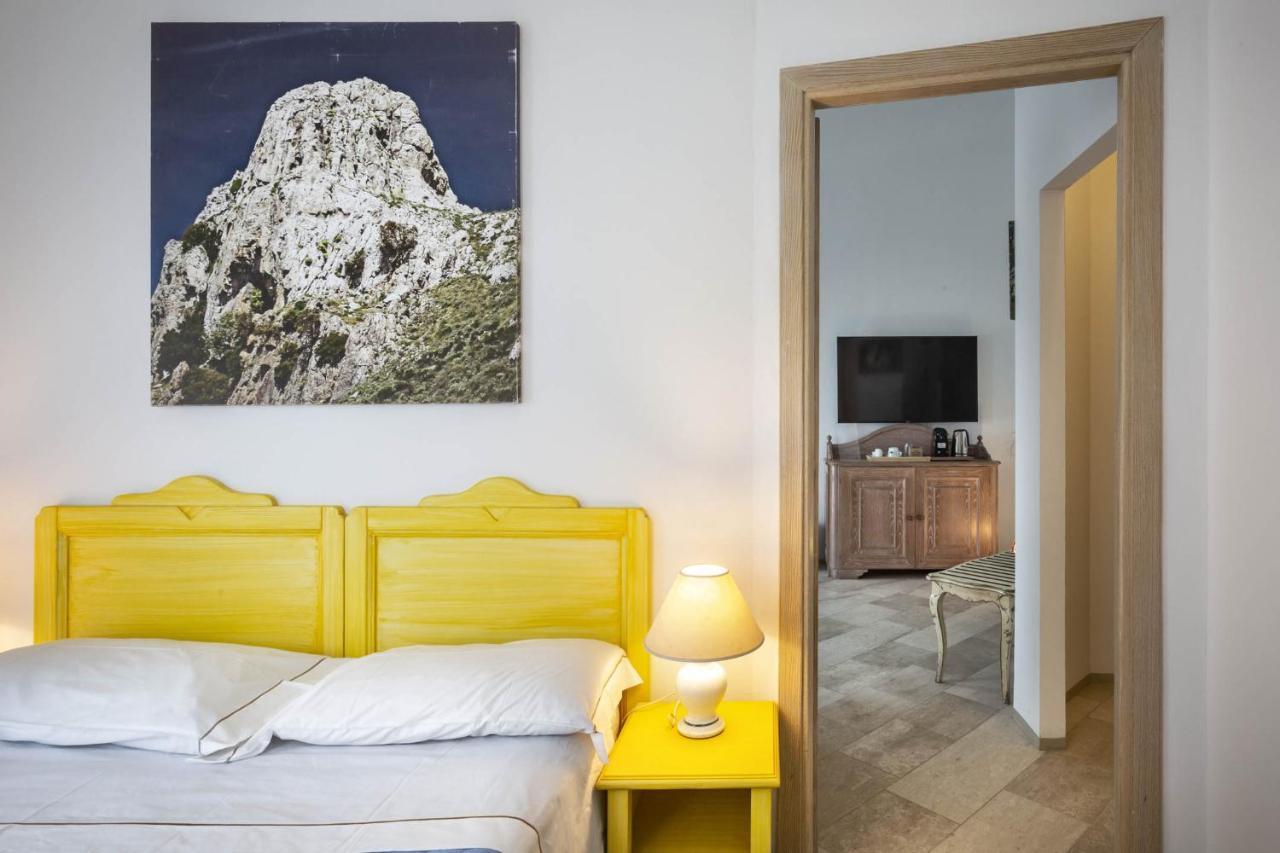 Iconic Luxury Suites Abbiadori Kültér fotó