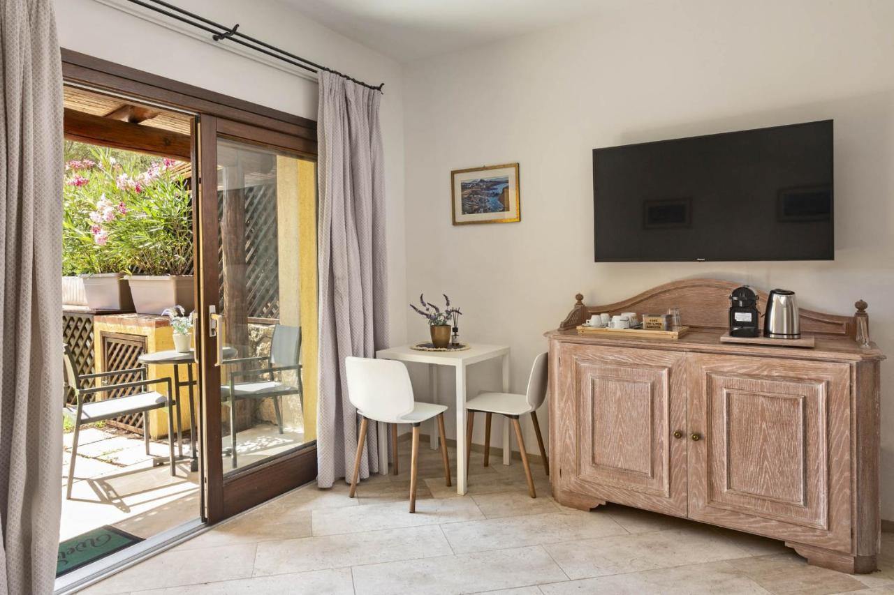 Iconic Luxury Suites Abbiadori Kültér fotó