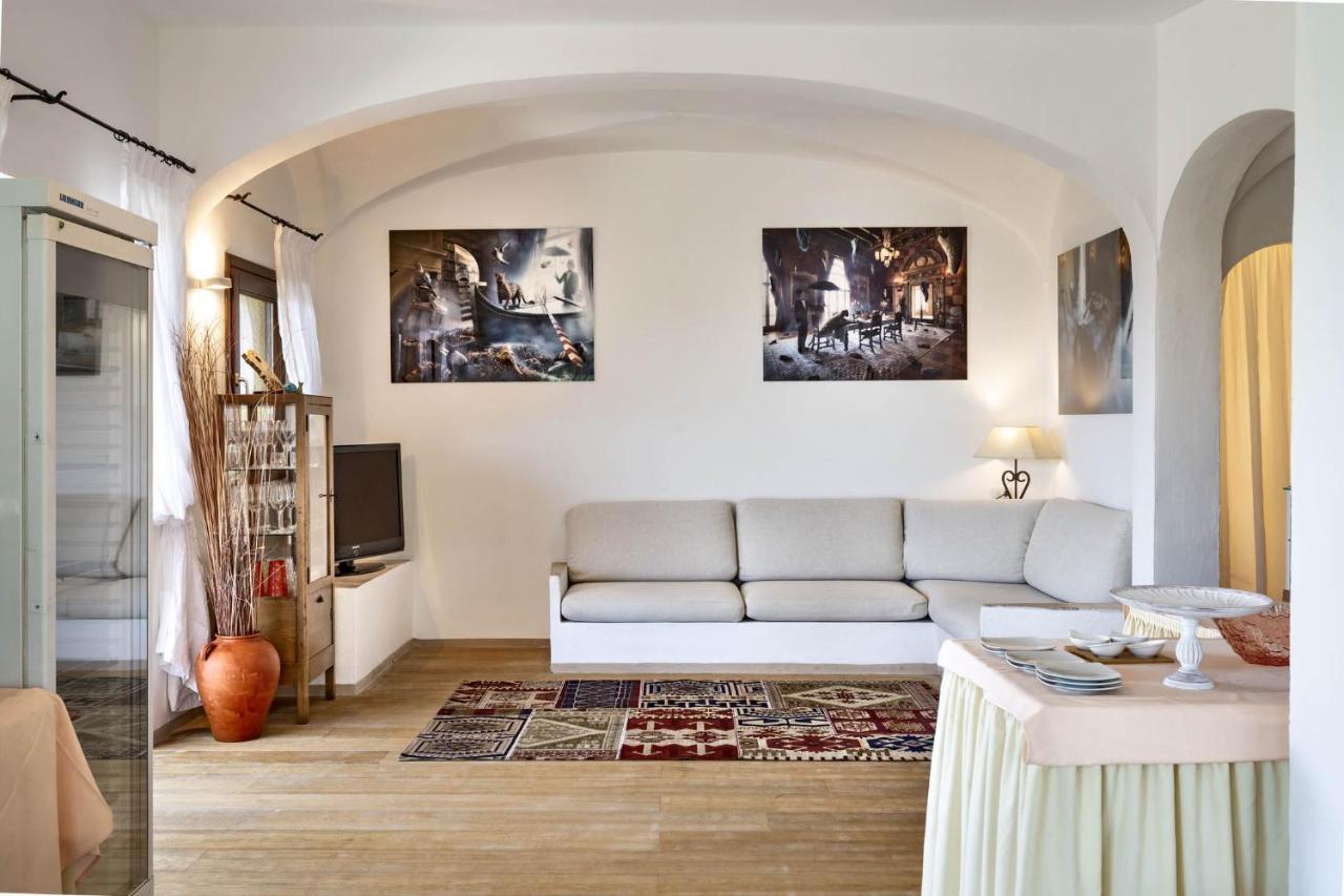 Iconic Luxury Suites Abbiadori Kültér fotó